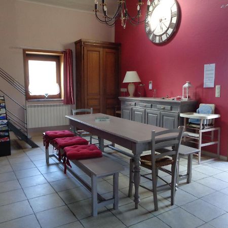 Gîte à deux pas de l'horloge Senzeille Extérieur photo