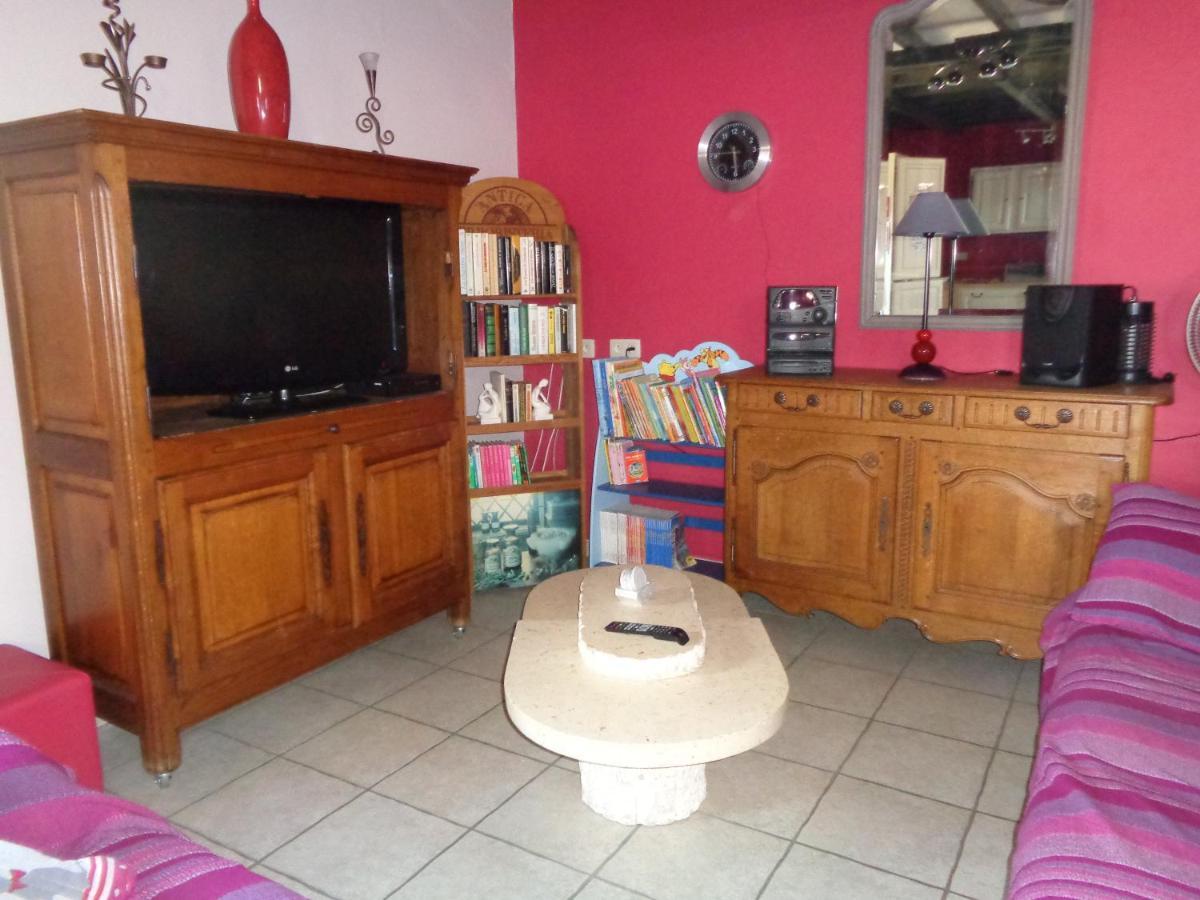 Gîte à deux pas de l'horloge Senzeille Extérieur photo