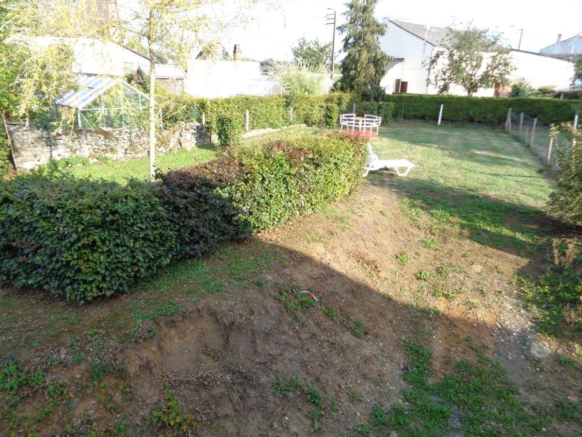 Gîte à deux pas de l'horloge Senzeille Extérieur photo